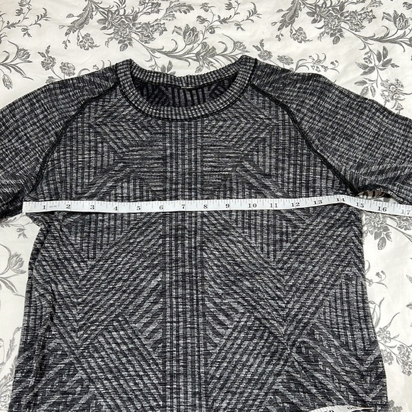 Lululemon 4 Restless Pullover Heathered Black Long-Sleeve Top - Picture 6 of 9